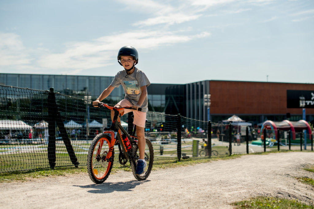 votre été au B'twin village : Biker